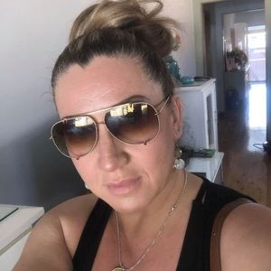 Meet your Posher, Georgia